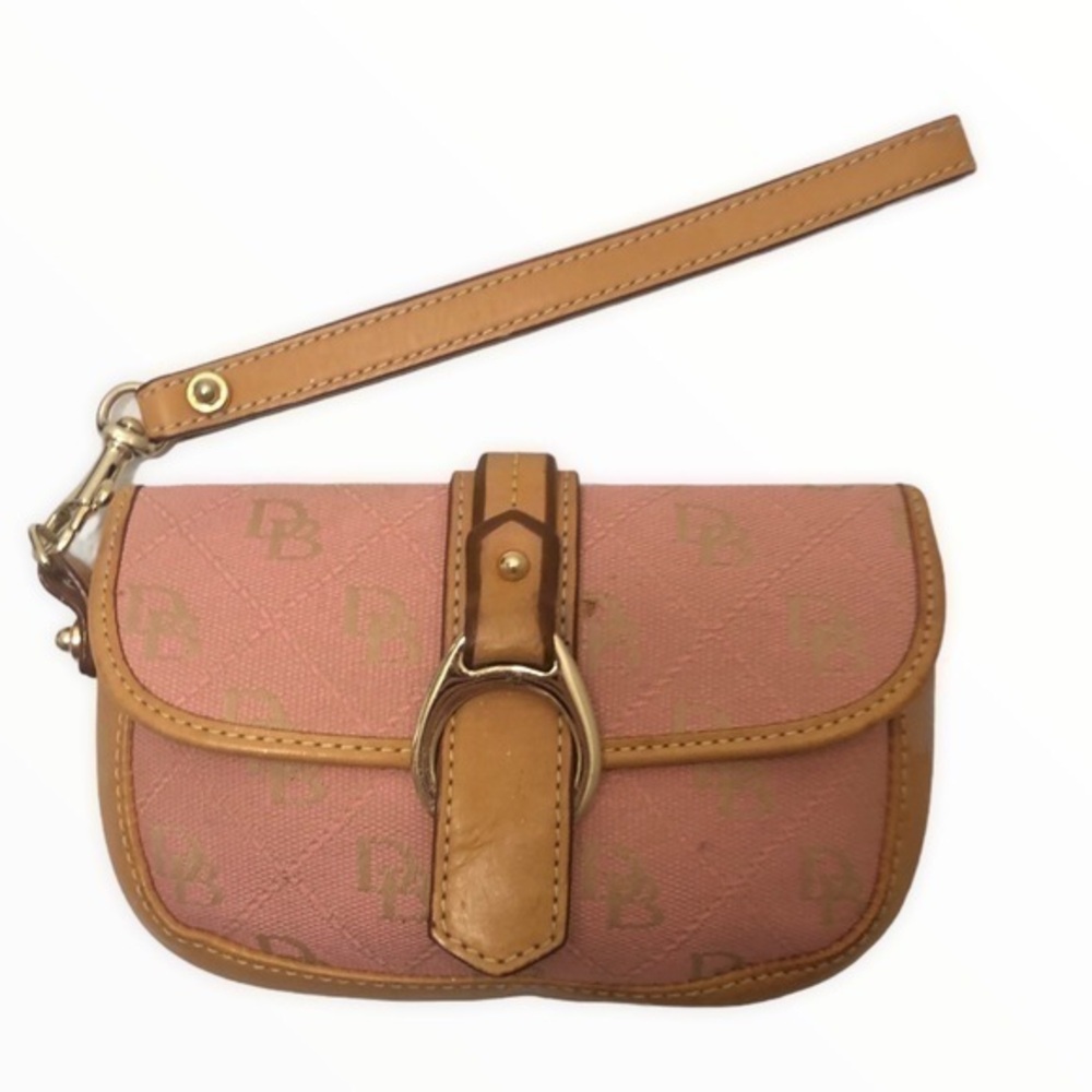 Dooney & Bourke pink signature wristlet bag